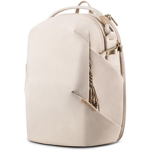 MOCHILA PGYTECH ONEGO LITE DE 16 L (CREAM)